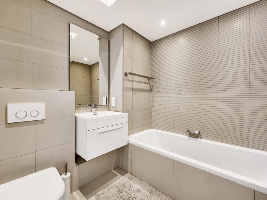 4 Bedroom Property for Sale in Mouille Point Western Cape